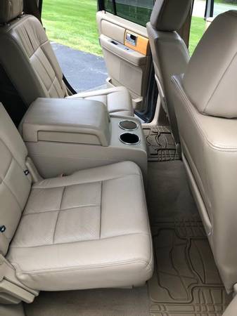 2008 Lincoln Navigator for sale in Tallmadge, OH – photo 8