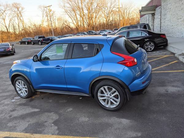 2011 Nissan Juke - - by dealer - vehicle automotive sale for sale in Evansdale, IA – photo 3