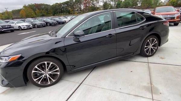 2019 Toyota Camry SE - cars & trucks - by dealer - vehicle... for sale in Commack, NY – photo 7