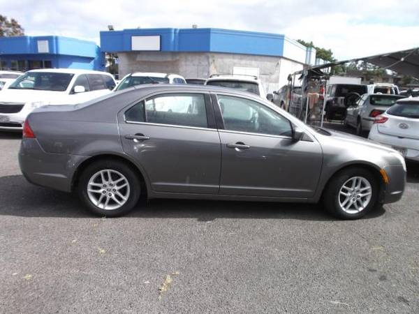 2010 Mercury Milan 4dr Sdn FWD - cars & trucks - by dealer - vehicle... for sale in Pearl City, HI – photo 4