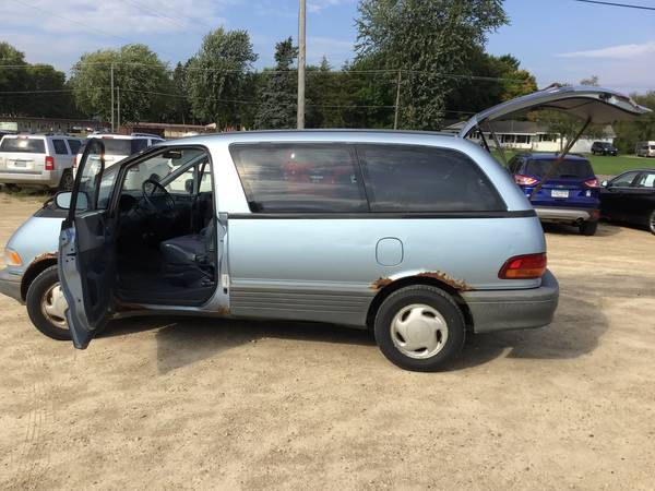 1991 Toyota Previa Deluxe - 3rd row - AUX, USB input - cruise for sale in Farmington, MN – photo 7