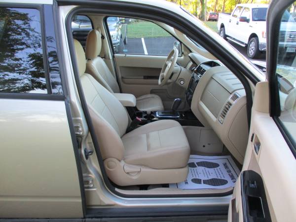 2011 FORD ESCAPE (LIMITED) ALL WHEEL DRIVE/1-OWNER/NAVIGATION/CAMERA for sale in Leesburg, District Of Columbia – photo 16