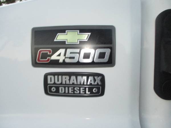 2009 Chevrolet 4500 Diesel Box Truck 16k miles - cars & trucks - by... for sale in Blackwood, NJ – photo 9