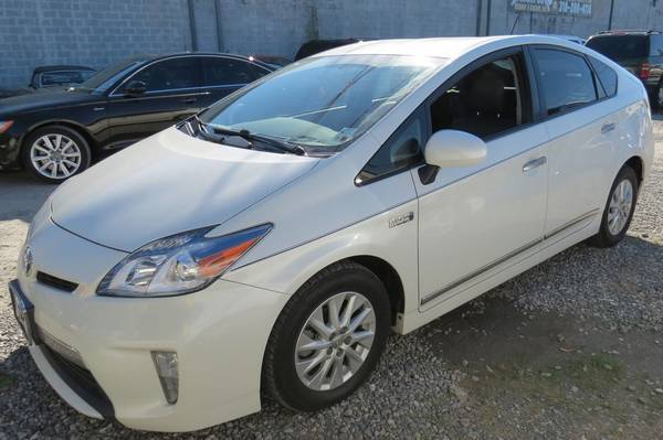 2014 Toyota Prius Plug-In Hybrid Advanced - - by for sale in Monroe, LA – photo 3