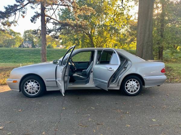 2000 Mercedes Benz E320!! Beautiful vehicle!!! - cars & trucks - by... for sale in Elizabeth, NY – photo 9