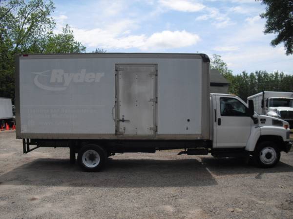 2007 Chevrolet C5500 BOX TRUCK - - by dealer - vehicle for sale in Cumming, GA – photo 7
