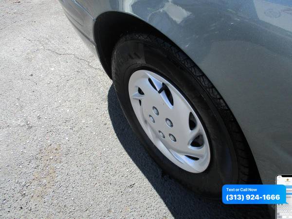 2005 Buick LeSabre Custom - BEST CASH PRICES AROUND! for sale in Detroit, MI – photo 3