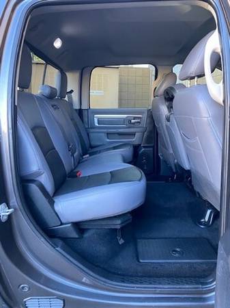 EXTTRA CLEAN 2015 RAM 2500 CREW CAB BIG HORN 4X4 SHORTBED 6.4 LITER... for sale in Tempe, AZ – photo 11