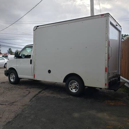2011 CHEVROLET EXPRESS 3500 10FT. BOX COMMERCIAL CUTAWAY RWD 3500... for sale in Abington, NH – photo 7