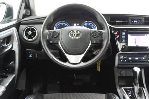 2017 Toyota Corolla SE sedan Gray for sale in Farmington, AR – photo 6