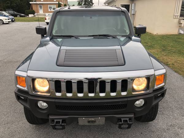 2006 Hummer H3 3.5L Automatic AWD 89,000 Miles Excellent Condition for sale in Palmyra, PA – photo 2