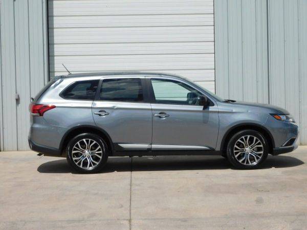 2016 Mitsubishi Outlander SE AWD - MOST BANG FOR THE BUCK! for sale in Colorado Springs, CO – photo 7