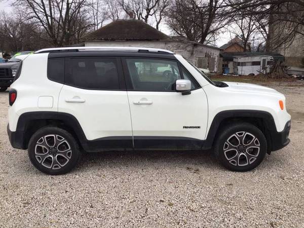 2017 Jeep Renegade Limited 4X4 - cars & trucks - by dealer - vehicle... for sale in Fredonia, KS – photo 5