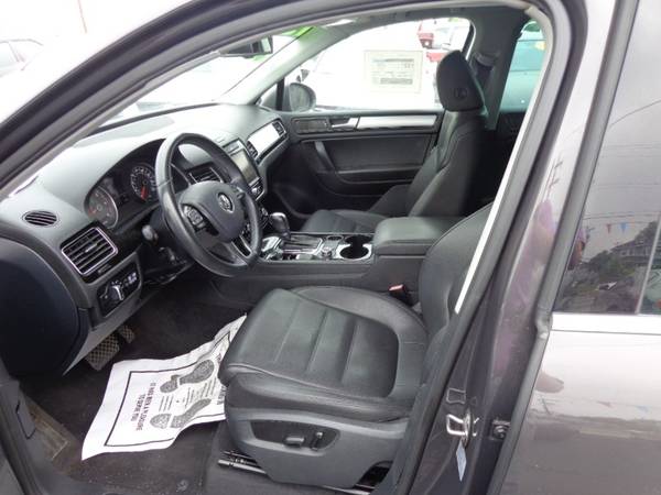 2012 Volkswagen Touareg TDI Sport w/Navigation VA DEALERSHIP for sale in Richmond , VA – photo 8