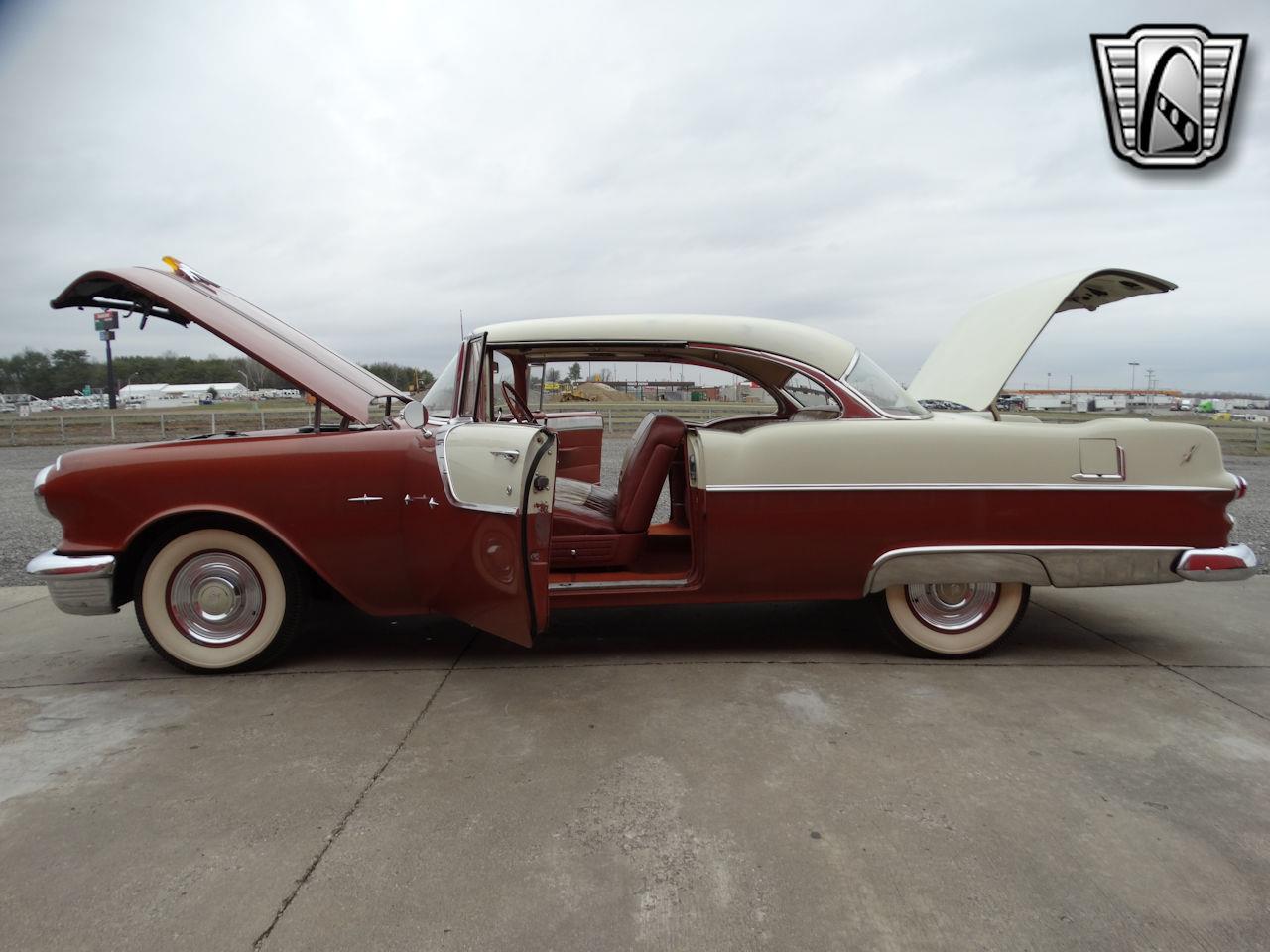 1955 Pontiac Star Chief for sale in O'Fallon, IL – photo 9