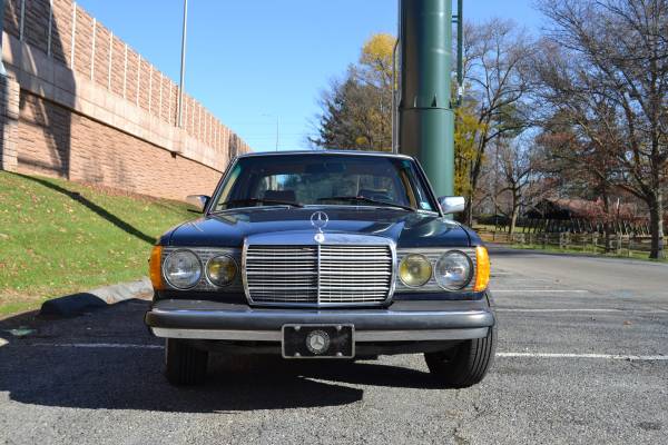 1983 Mercedes 240D - cars & trucks - by owner - vehicle automotive... for sale in Lancaster, PA – photo 2