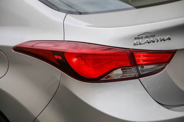 2016 Hyundai Elantra SE sedan Shimmering Air Silver for sale in Sacramento , CA – photo 8
