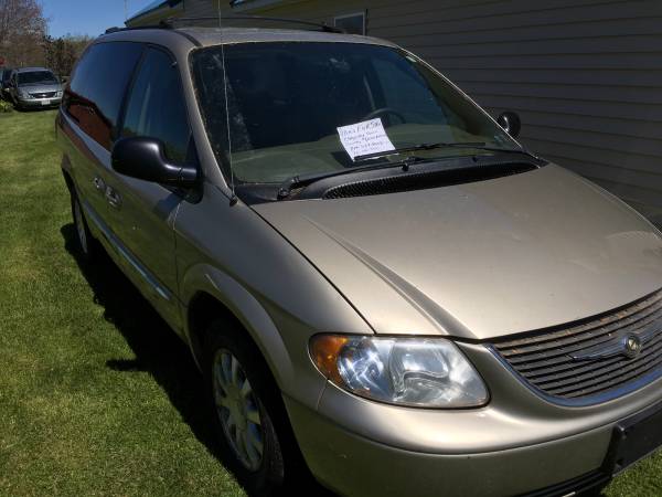 2003 Chrysler Town & country for sale in Other, OH