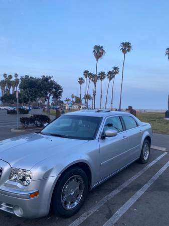 Chrysler 300 (Runs Great) for sale in Santa Barbara, CA – photo 3