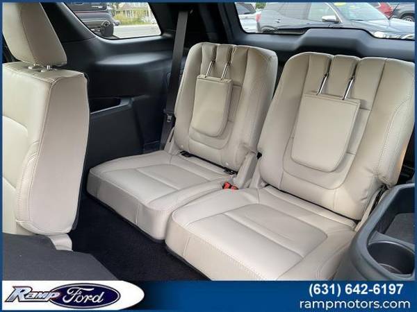 2019 Ford Explorer XLT 4WD SUV - - by dealer - vehicle for sale in PORT JEFFERSON STATION, NY – photo 11