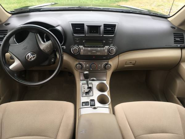 2009 Toyota Highlander 4x4 with 3rd Row Seat for sale in Morgantown , WV – photo 10