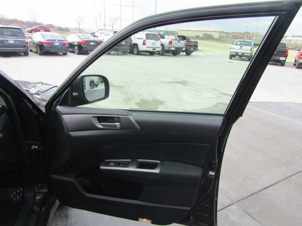 2013 Subaru Forester 4dr Automatic 2 5X Premium for sale in Council Bluffs, NE – photo 21