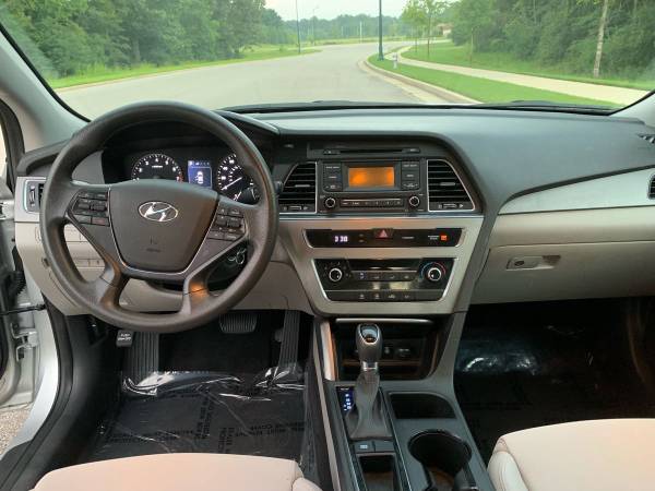 2017 Hyundai Sonata SE for sale in Collierville, TN – photo 9