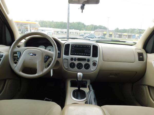 ONLY 116K MILES!!!...2007 Ford Escape XLT!!!...AWD!!! for sale in Battle Creek, MI – photo 6