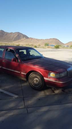 Lincoln town car nonreliably running for sale in Tucson, AZ – photo 2