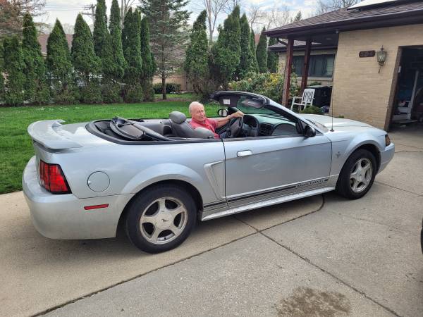 Ford Mustang Convertable for sale in Glenview, IL – photo 8