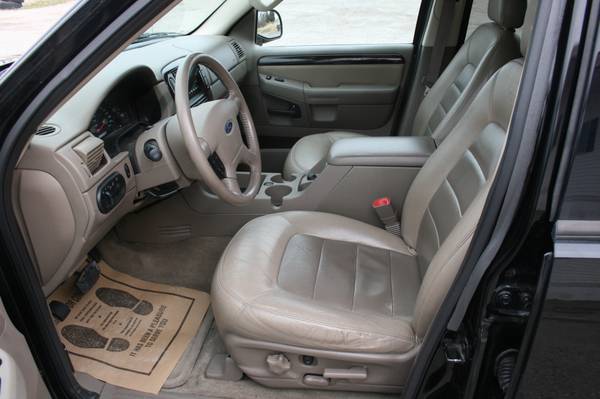 2003 Ford Explorer (loaded leather sunroof low miles) - cars & for sale in Rigby, ID – photo 9