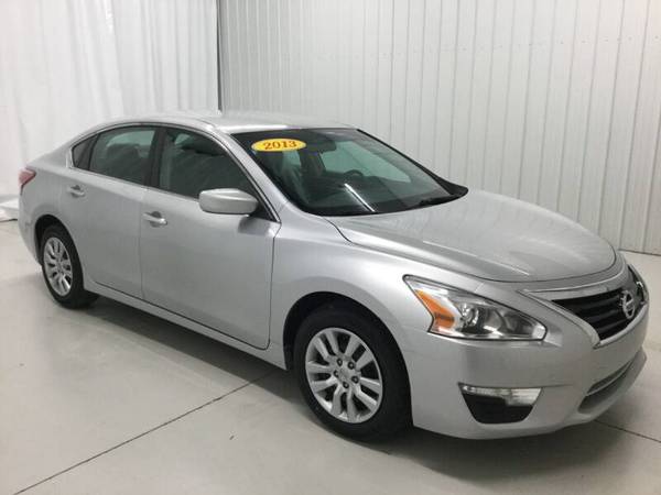 2013 Nissan Altima 2 5 B0120A - - by dealer - vehicle for sale in Cedarburg, WI – photo 3
