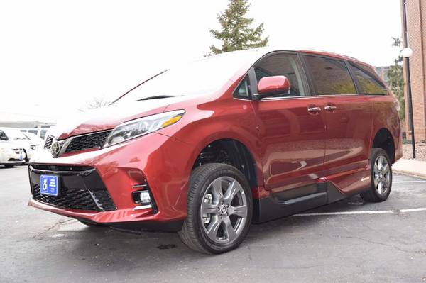 2018 *Toyota* *Sienna* *SE FWD 8-Passenger* RED for sale in Denver , CO – photo 9