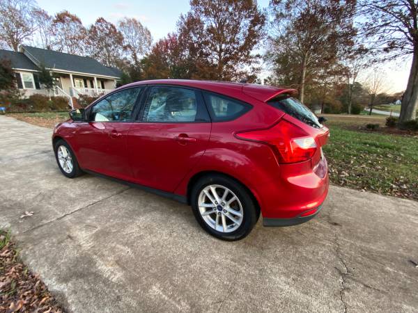 2012 Ford Focus SE hatchback - cars & trucks - by owner - vehicle... for sale in Fort Mill, NC – photo 7