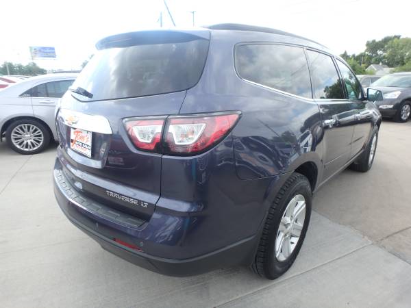 2013 Chevrolet Traverse LT AWD Blue for sale in URBANDALE, IA – photo 2