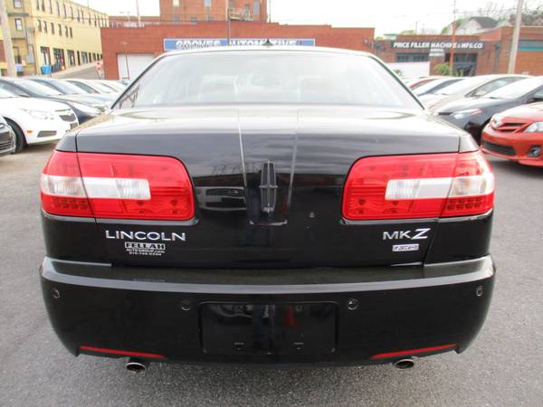 2008 Lincoln MKZ AWD **Navigation/Leather & sunroof** - cars &... for sale in Roanoke, VA – photo 5