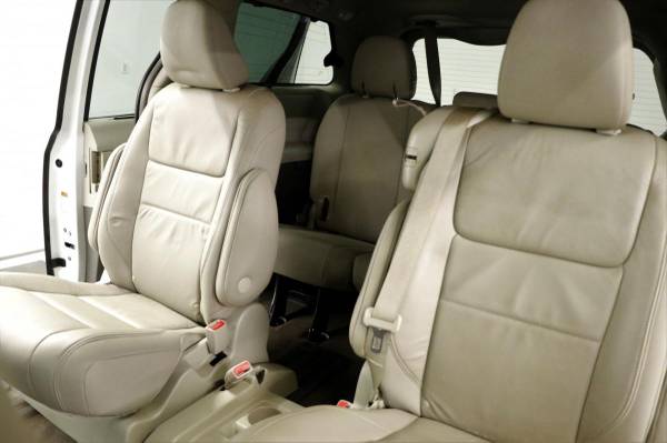 NAVIGATION - HEATED LEATHER White 2018 Toyota Sienna XLE Mini Van for sale in clinton, OK – photo 17