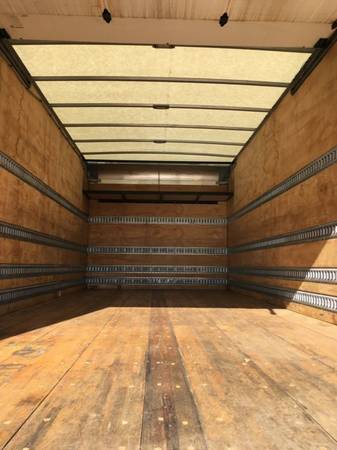 2017 FREIGHTLINER M2 20' BOX TRUCK BIG ALUMINUM LIFT *CARB... for sale in Fairfield, WA – photo 8