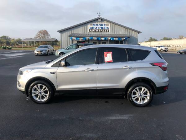 2017 Ford Escape SE FWD - - by dealer - vehicle for sale in Pinckneyville, IN – photo 6