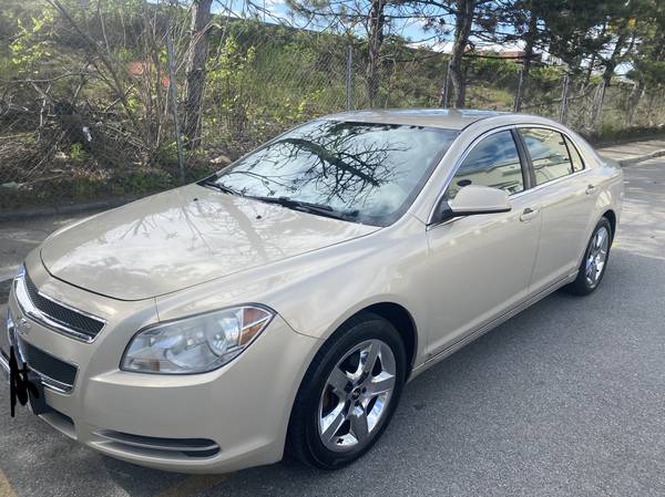 2011 Chevrolet Malibu loaded - A one owner car and also garage kept for sale in Riverside, RI – photo 12