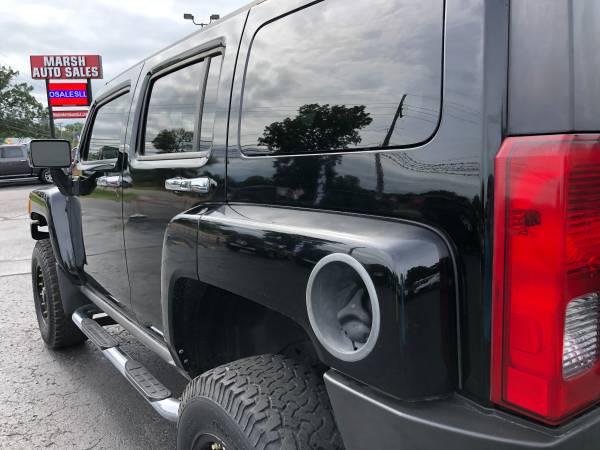 Very Clean! 2006 Hummer H3! AWD! Finance Guaranteed! for sale in Ortonville, MI – photo 10