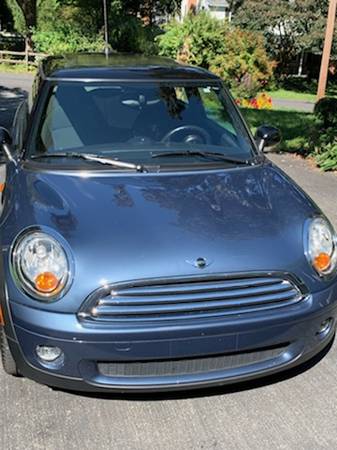 2010 MINI COOPER - Low Miles! - cars & trucks - by owner - vehicle... for sale in Wilmington, DE – photo 7