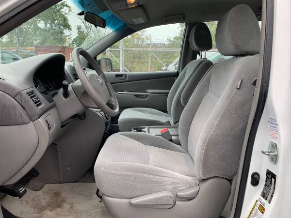 2009 Toyota Sienna LE !! One Owner !! for sale in Hasbrouck Heights, NJ – photo 6