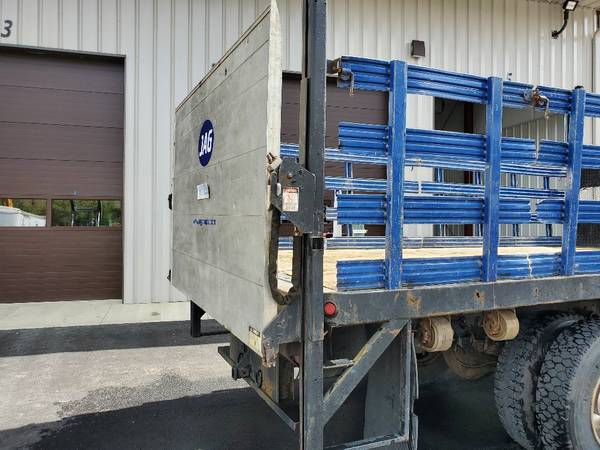 2001 F650 Rack Truck w/Ferrari 712AT Knuckle Boom and 1600 lb for sale in Gansevoort, NY – photo 5