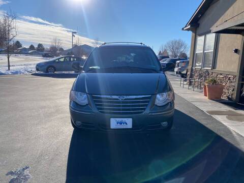 2005 Chrysler Town & Country Minivan Clean Carfax Leather for sale in Nampa, ID – photo 7