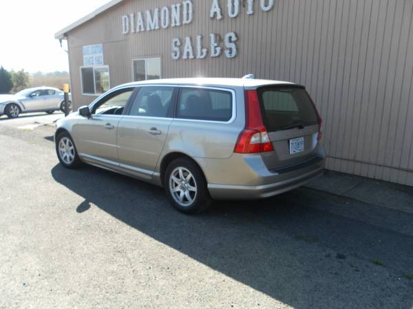2008 VOLVO V70 3.2 - cars & trucks - by dealer - vehicle automotive... for sale in 18435 SW PACIFIC HWY., OR – photo 2