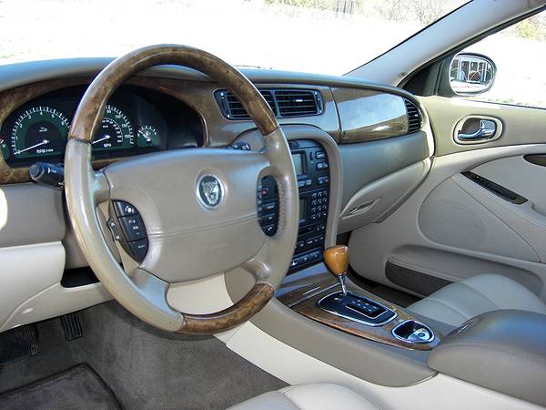 ★ 2003 JAGUAR S-TYPE 4.2 - V8, CD STEREO, SUNROOF, HTD LEATHER, MORE... for sale in East Windsor, NH – photo 16
