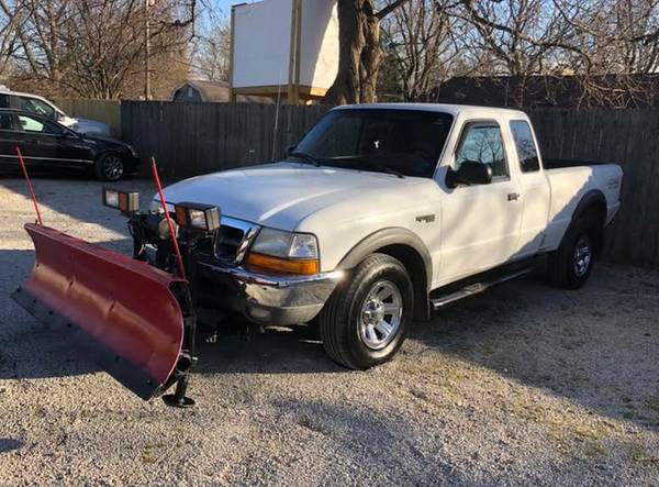 ★ FORD RANGER 4 X 4 ★ WESTERN SNOW PLOW - cars & trucks - by owner -... for sale in Savoy, MI – photo 7