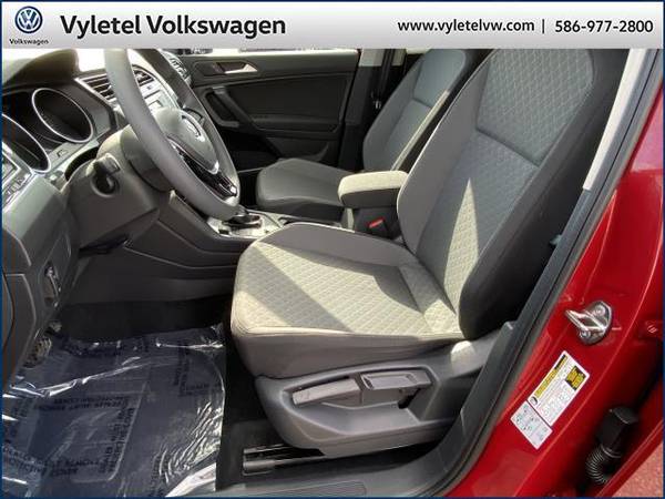 2019 Volkswagen Tiguan SUV 2 0T S 4MOTION - Volkswagen Cardinal Red for sale in Sterling Heights, MI – photo 17
