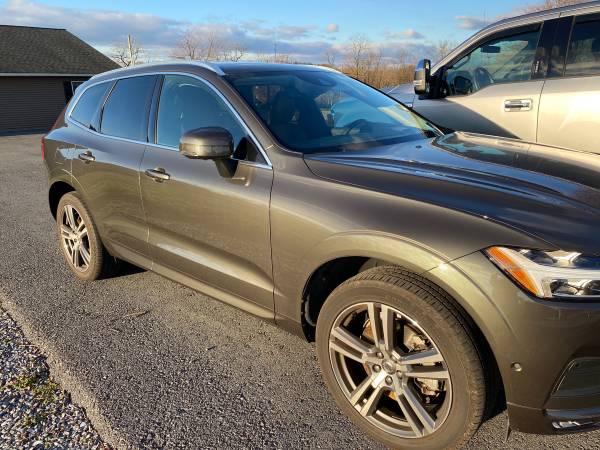 EXCELLENT 2019 Volvo XC60 6500 miles - cars & trucks - by owner -... for sale in Fredericksburg, PA – photo 4